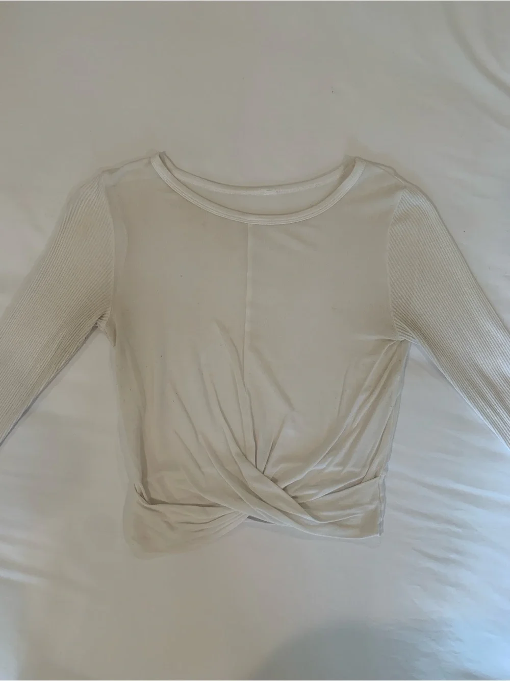 ALO Yoga Cream Twist-Front Long Sleeve Top